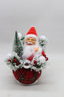 Сувенир Дед Мороз с ёлкой 23х15см красный Y10078-24