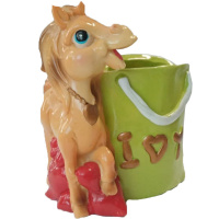 Подставка для канц. Принадлежностей Лошадь влюбленная 11см Y091-13