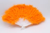 Веер с перьями 23см оранжевый, пластик Y10616-24