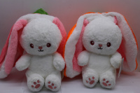 Кролик в морковке/клубнике 25см 2 вида FM6468