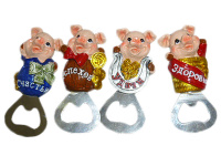 Магнит Поросёнок с открывашкой 9см 4 вида Y6473-18