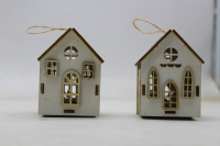 Сувенир "Два домика со снежинками" 8х6см дерево, светящийся Y9907-24