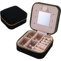 Шкатулка 10х10х5см текстиль, черная Y10605-24