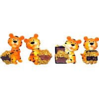 Магнит Тигр с монеткой 7х5,5см 4 вида B872