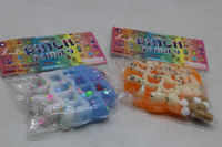 Игрушка-антистресс сквиш "Вафля" 10х9см с помпонами и пайетками, 3 цвета С-45078