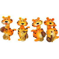 Магнит Тигр с монетками 7х4,5см 4 вида B874