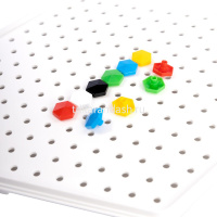 Мозаика "Рыбка" шестигранная 1,4см, 113 элементов 19,5х22,5см, пластик 02193 от магазина "Карандаш"