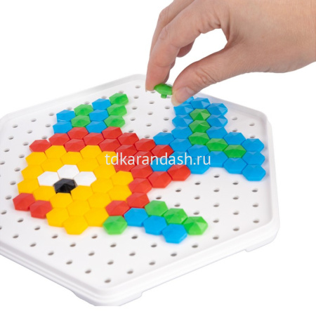 Мозаика "Рыбка" шестигранная 1,4см, 113 элементов 19,5х22,5см, пластик 02193 от магазина "Карандаш"