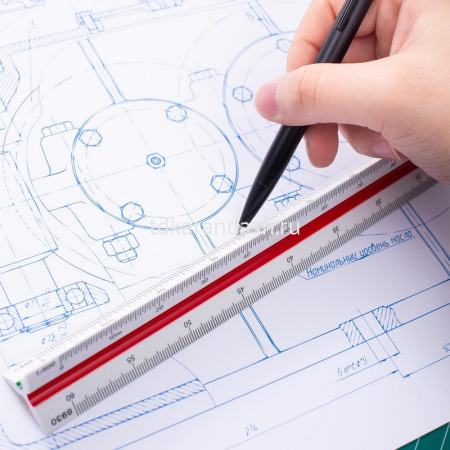 Линейка 30см масштабная, с держателем, трехгранная шкала, пластик, ассорти E8930 от магазина "Карандаш"