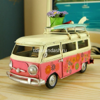 Декоративное изделие "Фольксваген Транспортер Flower Power" 17х7х11см розовый, металл RD-2404-S-2360 от магазина "Карандаш"