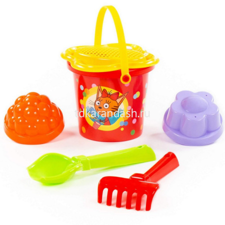Набор д/песка №1 "Три кота" (ведро малое, ситечко-цветок, совок №2, грабельки №2, 2 формочки) 62314 от магазина "Карандаш"