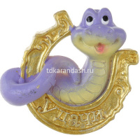 Магнит Змея с подковой 5,5х6см полистоун, 4 цвета 705-005 от магазина "Карандаш"
