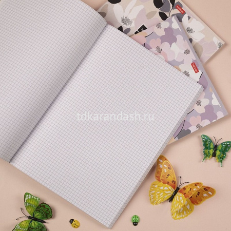 Тетрадь А4 96л клетка "Музыка цветов" на скобе ламинация Soft-touch 3 дизайна 093581 от магазина "Карандаш"