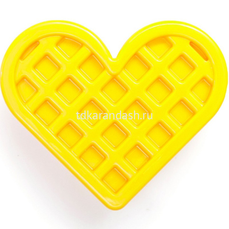 Набор д/песка "Баловень" (машинка, 3 формочки, лопатка) 82035 от магазина "Карандаш"