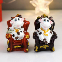 Статуэтка Бык в кресле 7х4,8х5см 4 вида 20672 от магазина "Карандаш"