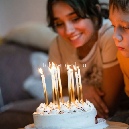 Свечи д/торта 12шт. 15см с подсвечниками White&Gold Металлик 6075800 от магазина "Карандаш"