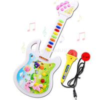 Гитара электронная с микрофоном 42х14см пластик (свет, звук) 972863/725 от магазина "Карандаш"