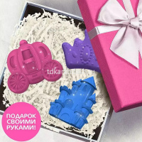 Набор для творчества "Мыло своими руками с блестками. Бал принцесс" 19х17см С0121 от магазина "Карандаш"