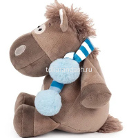 Коник "Кай" с полосатым шарфом 20см коричневый КШКай/20/пол от магазина "Карандаш"