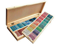 Пастель 185 цветов в деревянном пенале от магазина "Карандаш"