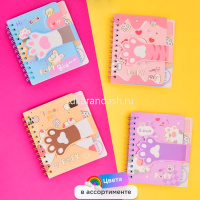 Блокнот 100х112мм 65л "Лапки" клетка/линия, на спирали, на липучке, цветной блок, 4 дизайна M-3217 от магазина "Карандаш"