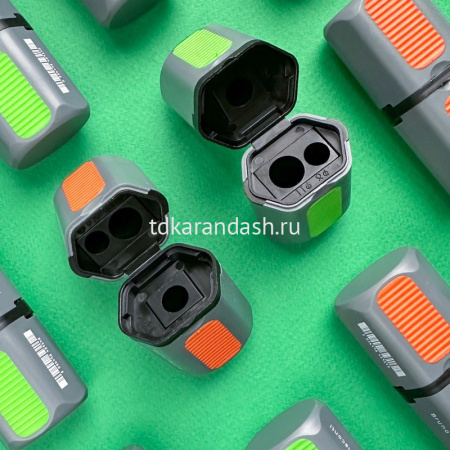 Точилка 3 отв. "Easysharp" с 2-мя контейнерами, пластик, 2 вида 35-0049 от магазина "Карандаш"