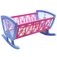 Кроватка для куклы 55х44х28см, пластик МГ071МК от магазина "Карандаш"