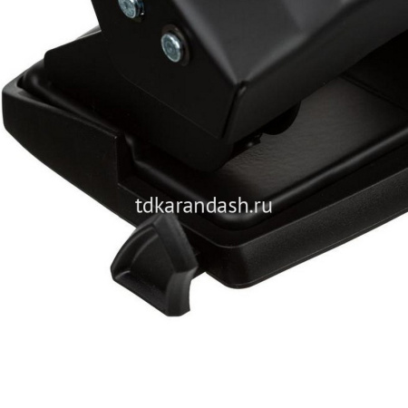 Дырокол "Essentials Metal" 30л 2-отв, d-5,5мм, с линейкой, металл, черный 403411 от магазина "Карандаш"